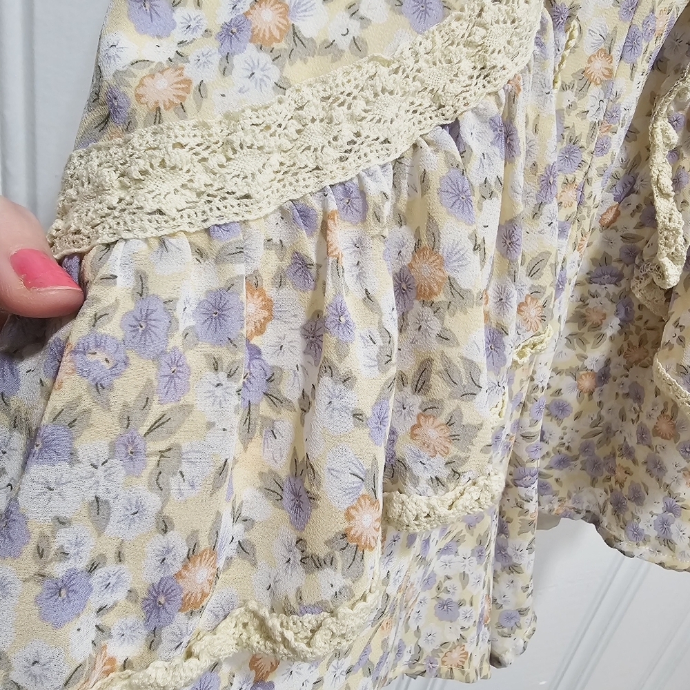 Floral Lace-Trimmed Jumpsuit - Picture 12 of 16